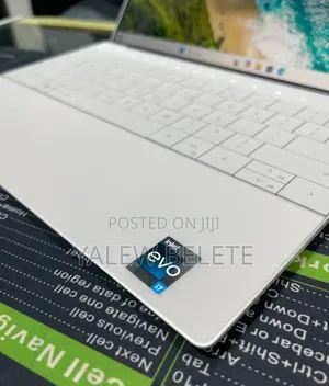New Laptop Dell XPS 13 32GB Intel Core i7 SSD 512GB