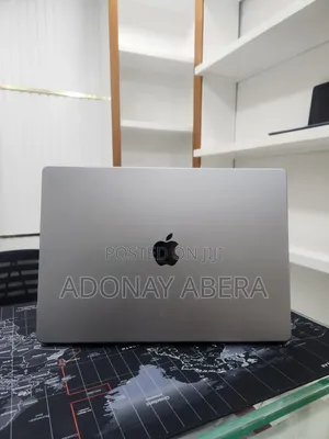 New Laptop Apple MacBook 32GB Apple M1 Pro SSD 512GB