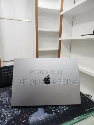 New Laptop Apple MacBook 32GB Apple M1 Pro SSD 512GB