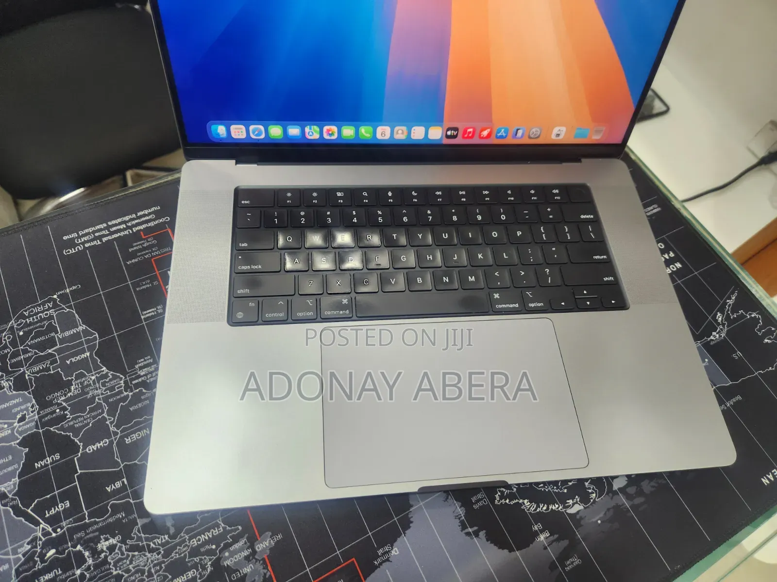 New Laptop Apple MacBook 32GB Apple M1 Pro SSD 512GB