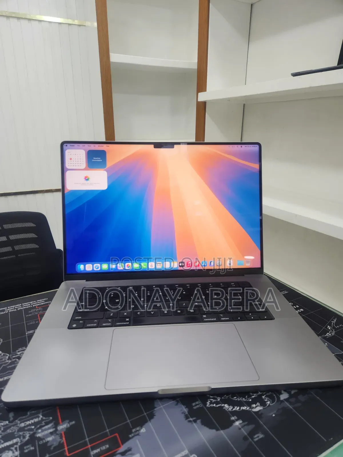 New Laptop Apple MacBook 32GB Apple M1 Pro SSD 512GB