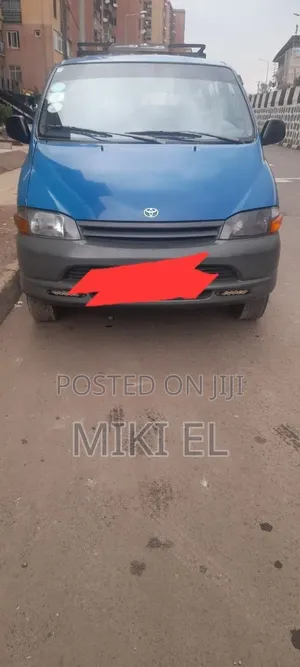 Toyota HiAce 1999 Blue