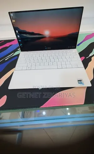 New Laptop Dell XPS 13 32GB Intel Core i7 SSD 512GB