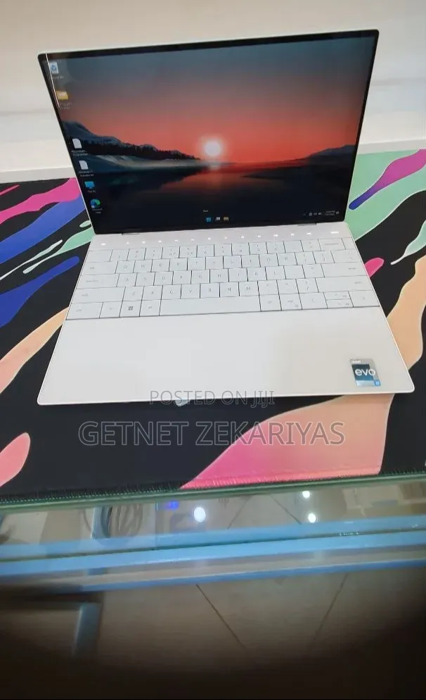 New Laptop Dell XPS 13 32GB Intel Core i7 SSD 512GB