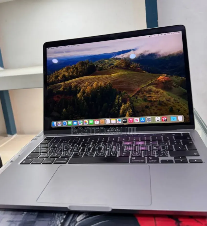 New Laptop Apple MacBook Pro 2021 M1 16GB Apple M1 Pro SSD 512GB