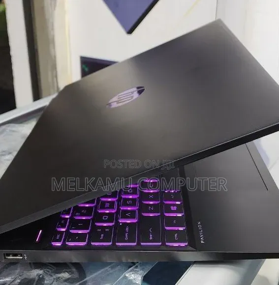 New Laptop HP Pavilion 15 16GB AMD Ryzen 7 SSD 512GB