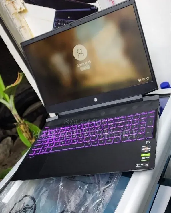 New Laptop HP Pavilion 15 16GB AMD Ryzen 7 SSD 512GB