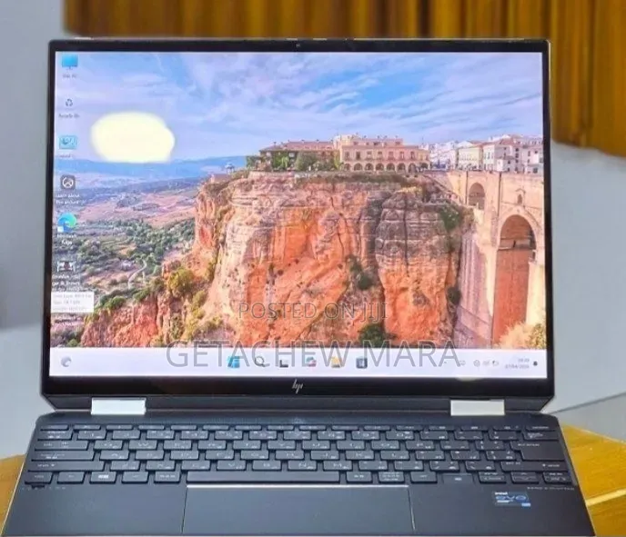 New Laptop HP Spectre 16GB Intel Core i7 SSD 1T