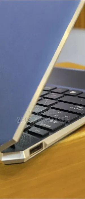New Laptop HP Spectre 16GB Intel Core i7 SSD 1T