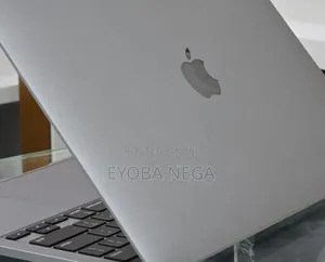 Laptop Apple MacBook Pro 2021 M1 8GB Apple M1 SSD 512GB