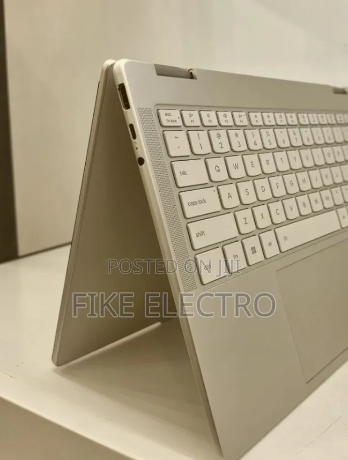 New Laptop Lenovo Yoga 7i 32GB Intel Core Ultra 7 SSD 1T