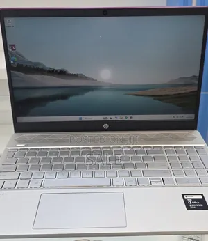 New Laptop HP Pavilion 15 8GB Intel Core i5 SSD 512GB
