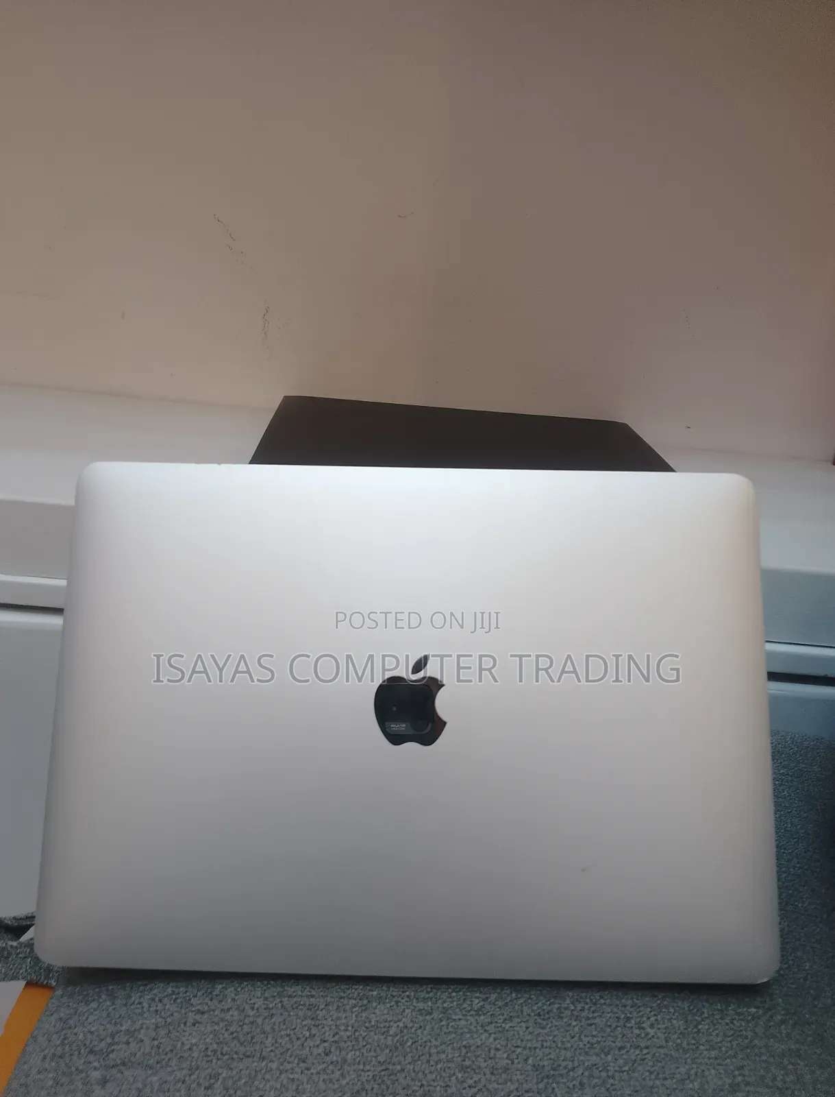 New Laptop Apple MacBook Air 2020 M1 8GB Apple M1 SSD 256GB