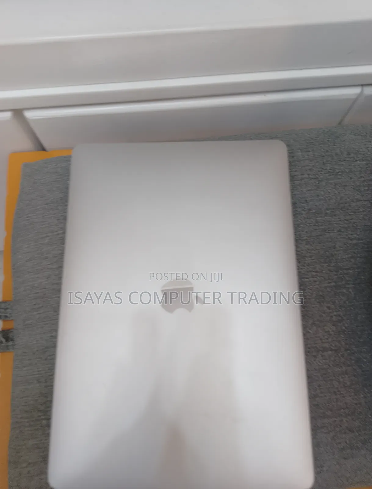 New Laptop Apple MacBook Air 2020 M1 8GB Apple M1 SSD 256GB