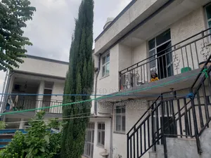 8bdrm House in ሸገር ሲቲ, Oromia-Finfinne for sale