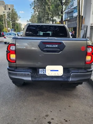 Toyota Hilux 2021 Gray