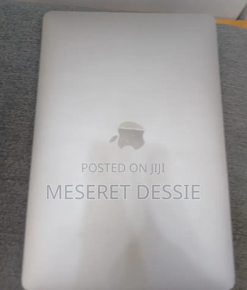 New Laptop Apple 8GB Apple M1 Pro SSD 256GB