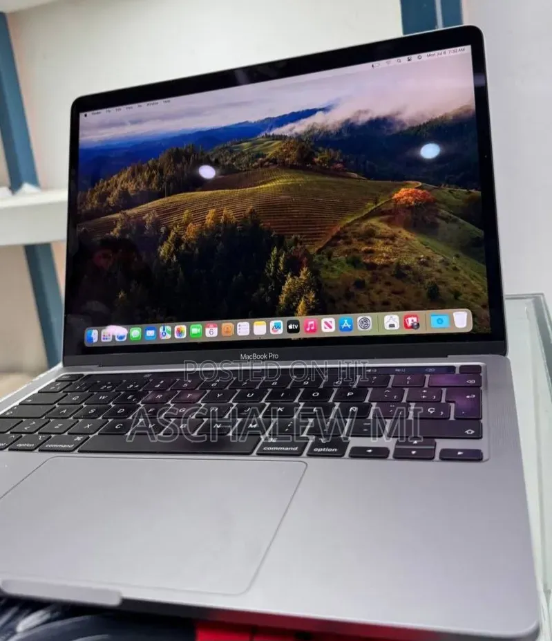 New Laptop Apple MacBook Pro 2021 M1 16GB Apple M1 SSD 512GB