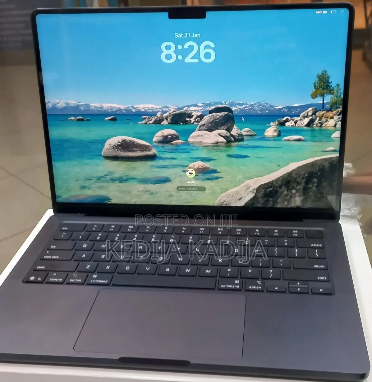 New Laptop Apple MacBook Pro 16GB Apple M5 SSD 512GB