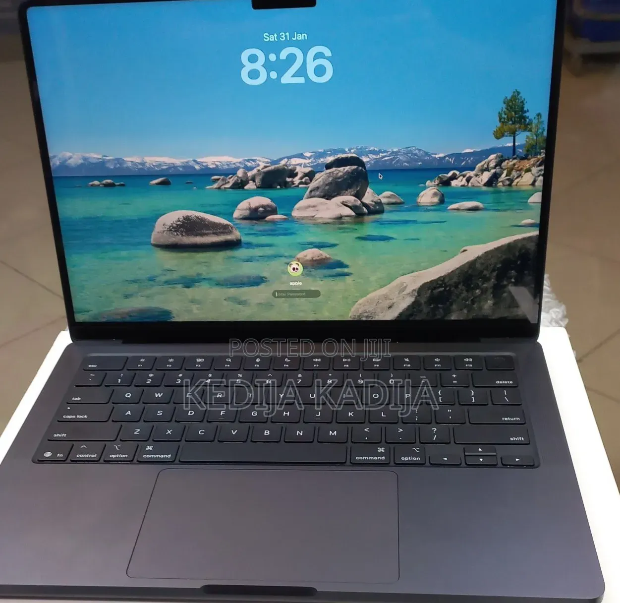 New Laptop Apple MacBook Pro 16GB Apple M5 SSD 512GB