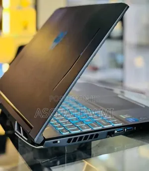 New Laptop Acer Predator Helios 300 16GB Intel Core i7 SSD 512GB