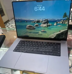 New Laptop Apple MacBook Pro 2021 M1 32GB Apple M1 Pro SSD 512GB
