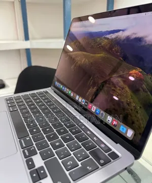 New Laptop Apple MacBook Pro 16GB Apple M1 SSD 512GB