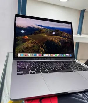 New Laptop Apple MacBook Pro 2021 M1 16GB Apple M1 Pro SSD 512GB