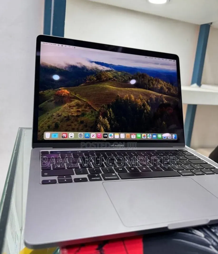New Laptop Apple MacBook Pro 2021 M1 16GB Apple M1 Pro SSD 512GB