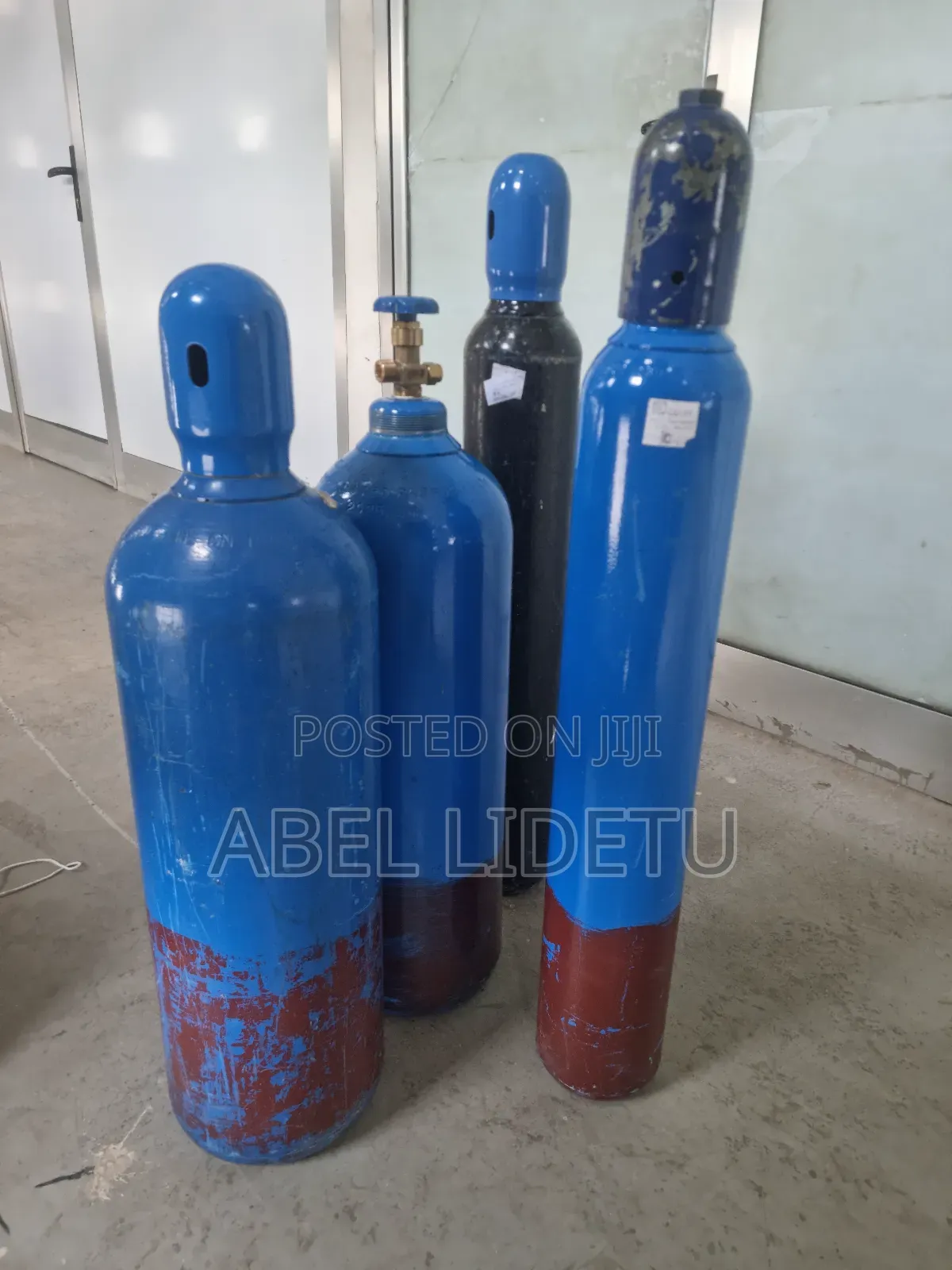 Portable Oxygen Cylinder