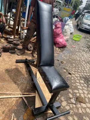 # Adjustable Bench