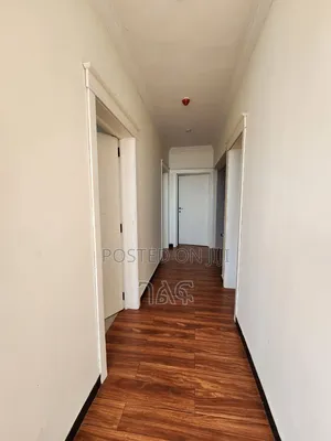 2bdrm Apartment in መገናኛ:ሾላ ገበያ, Bole for sale