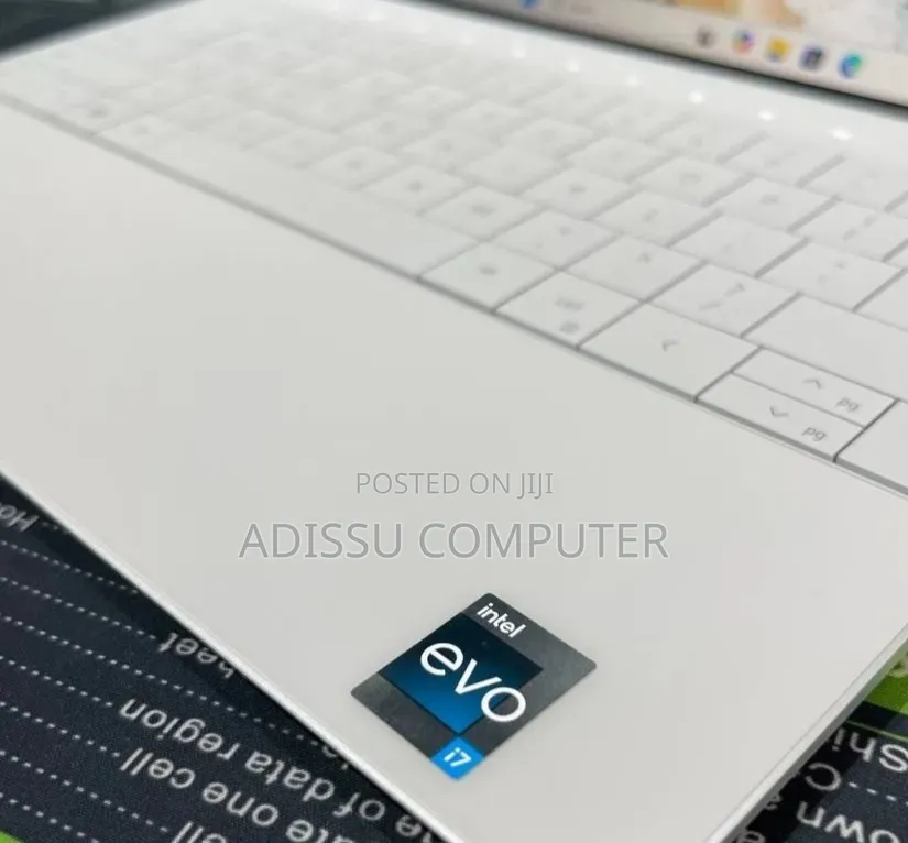 New Laptop Dell XPS 13 32GB Intel Core i7 SSD 512GB
