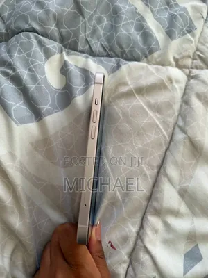 Apple iPhone 13 128 GB Pink