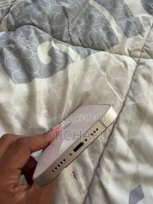 Apple iPhone 13 128 GB Pink