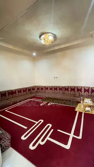 12bdrm House in Akaky Kaliti for sale
