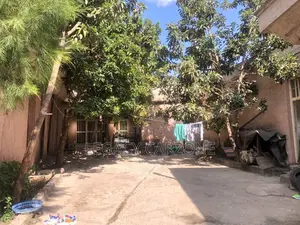 12bdrm House in Akaky Kaliti for sale