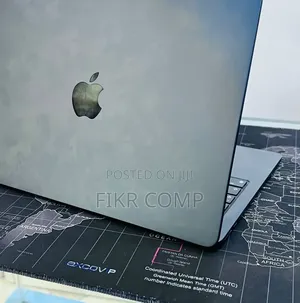 New Laptop Apple MacBook Air 2022 M2 16GB Apple M2 SSD 512GB