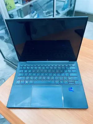 New Laptop HP Dragonfly Folio 16GB Intel Core i7 SSD 512GB