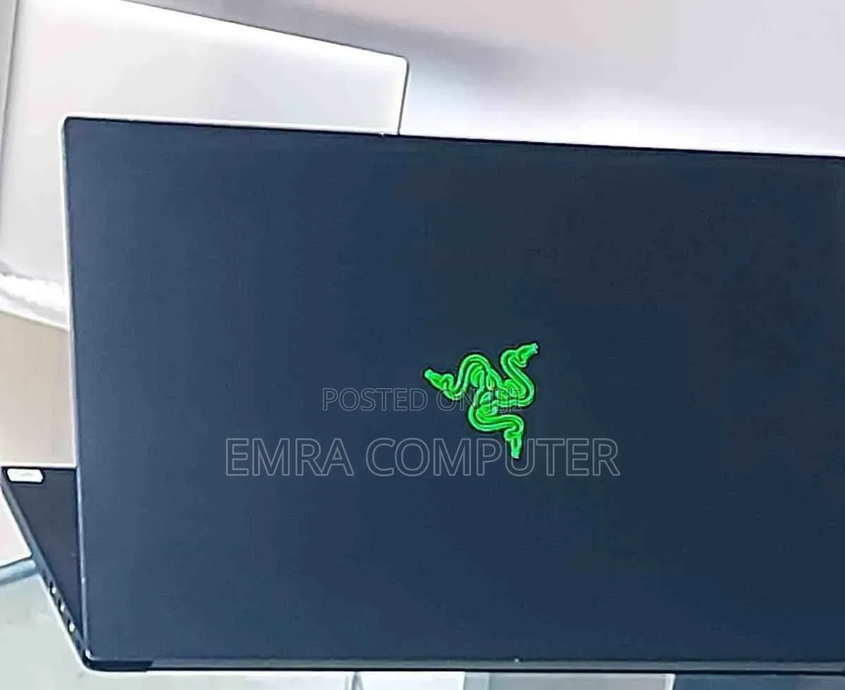 New Laptop Razer Blade 16GB Intel Core i7 SSD 512GB