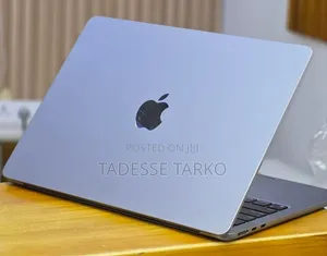 New Laptop Apple MacBook Air 2022 M2 8GB Apple M2 SSD 256GB