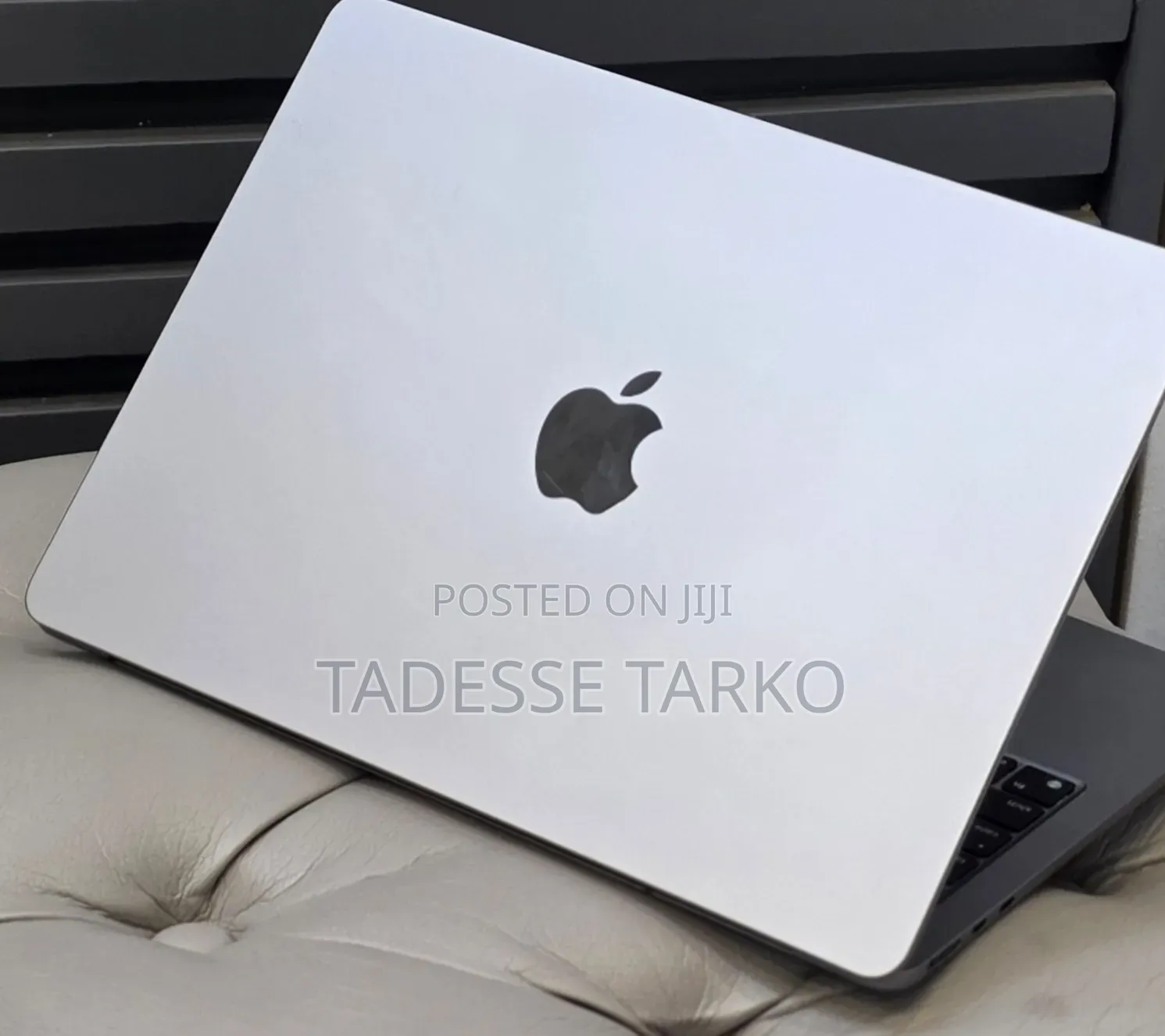New Laptop Apple MacBook Air 2022 M2 8GB Apple M2 SSD 256GB