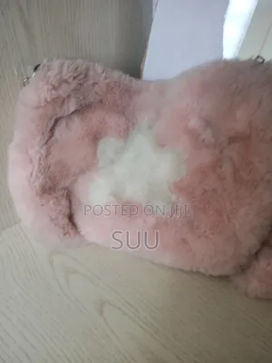 Dubai Fluffy Pink Bag