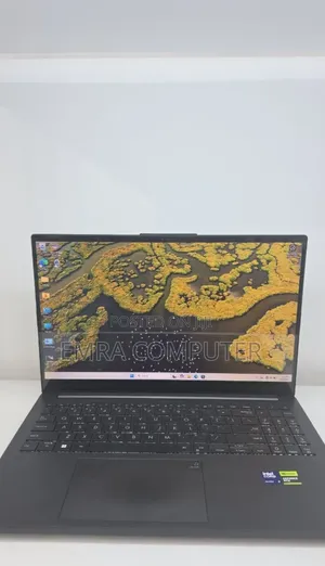 New Laptop Asus VivoBook 15 X505BA 16GB Intel Core Ultra 9 SSD 512GB