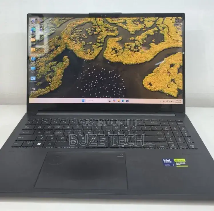New Laptop Asus Vivobook 15 16GB Intel Core Ultra 9 SSD 512GB