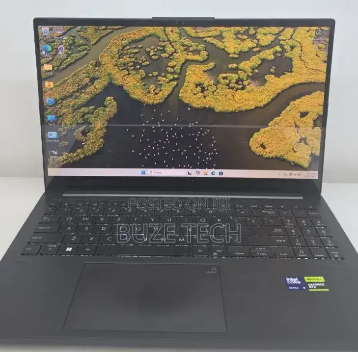New Laptop Asus Vivobook 15 16GB Intel Core Ultra 9 SSD 512GB