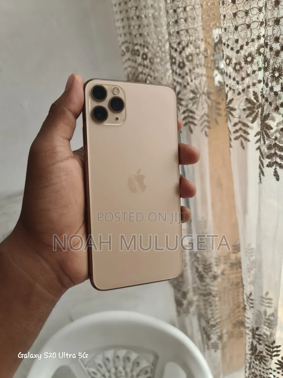 Apple iPhone 11 Pro Max 64 GB Gold