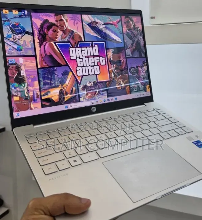 New Laptop HP Pavilion 15 16GB Intel Core i5 SSD 512GB