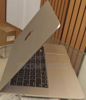 New Laptop Apple MacBook Pro 2023 M3 8GB Apple M3 SSD 256GB