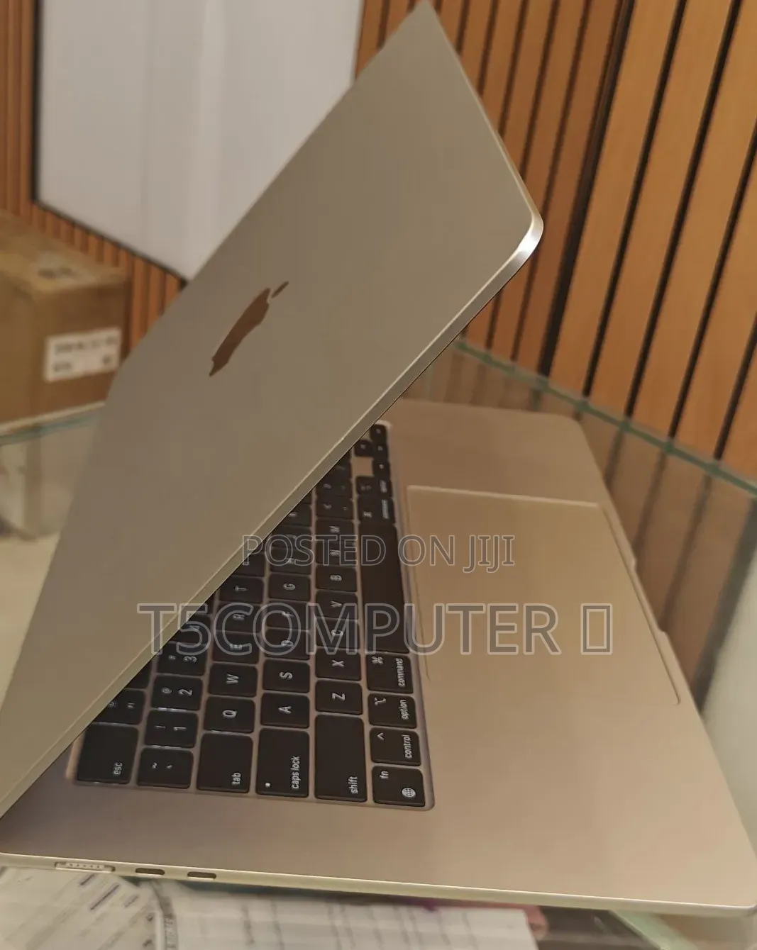 New Laptop Apple MacBook Pro 2023 M3 8GB Apple M3 SSD 256GB
